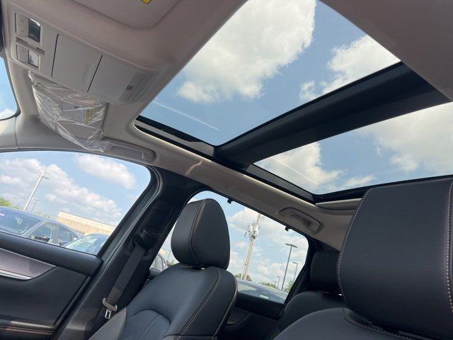 New 2025 MAZDA CX-70 Plug-In Hybrid w/ Premium Pkg image 29