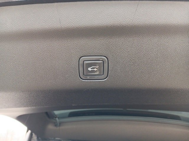 Used 2024 Chevrolet Tahoe LT w/ Luxury Package image 28