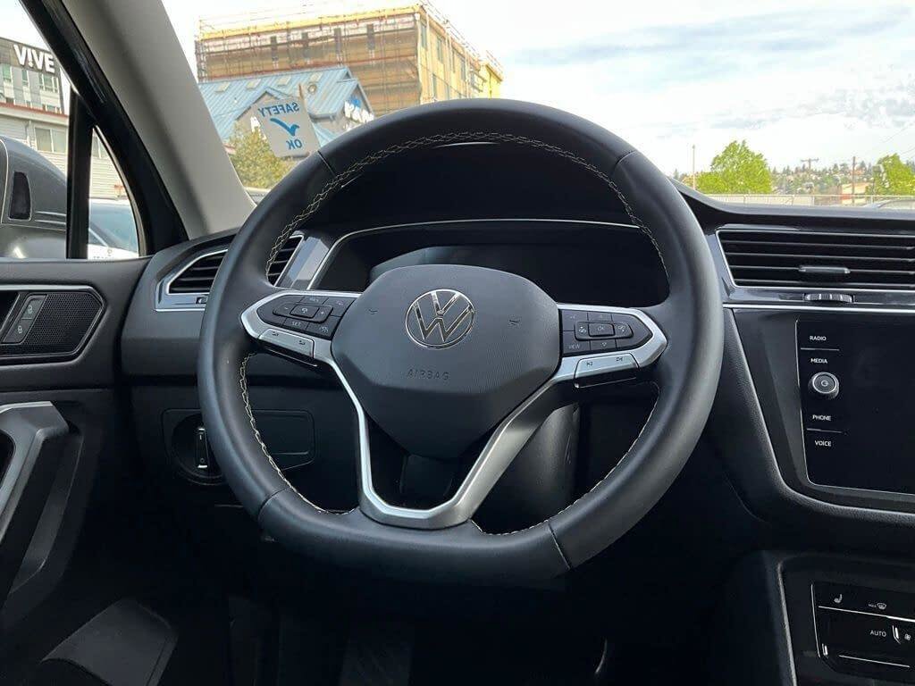Certified 2023 Volkswagen Tiguan SE AWD/4WD image 21