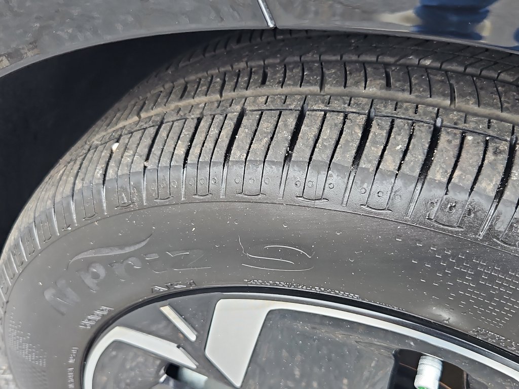 Used 2024 Kia Niro Wave image 31