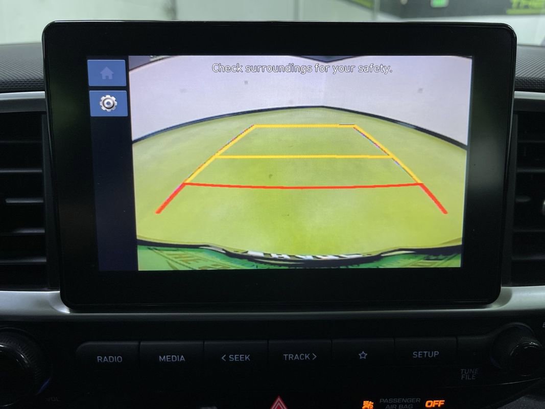 Used 2024 Hyundai Venue SE image 16