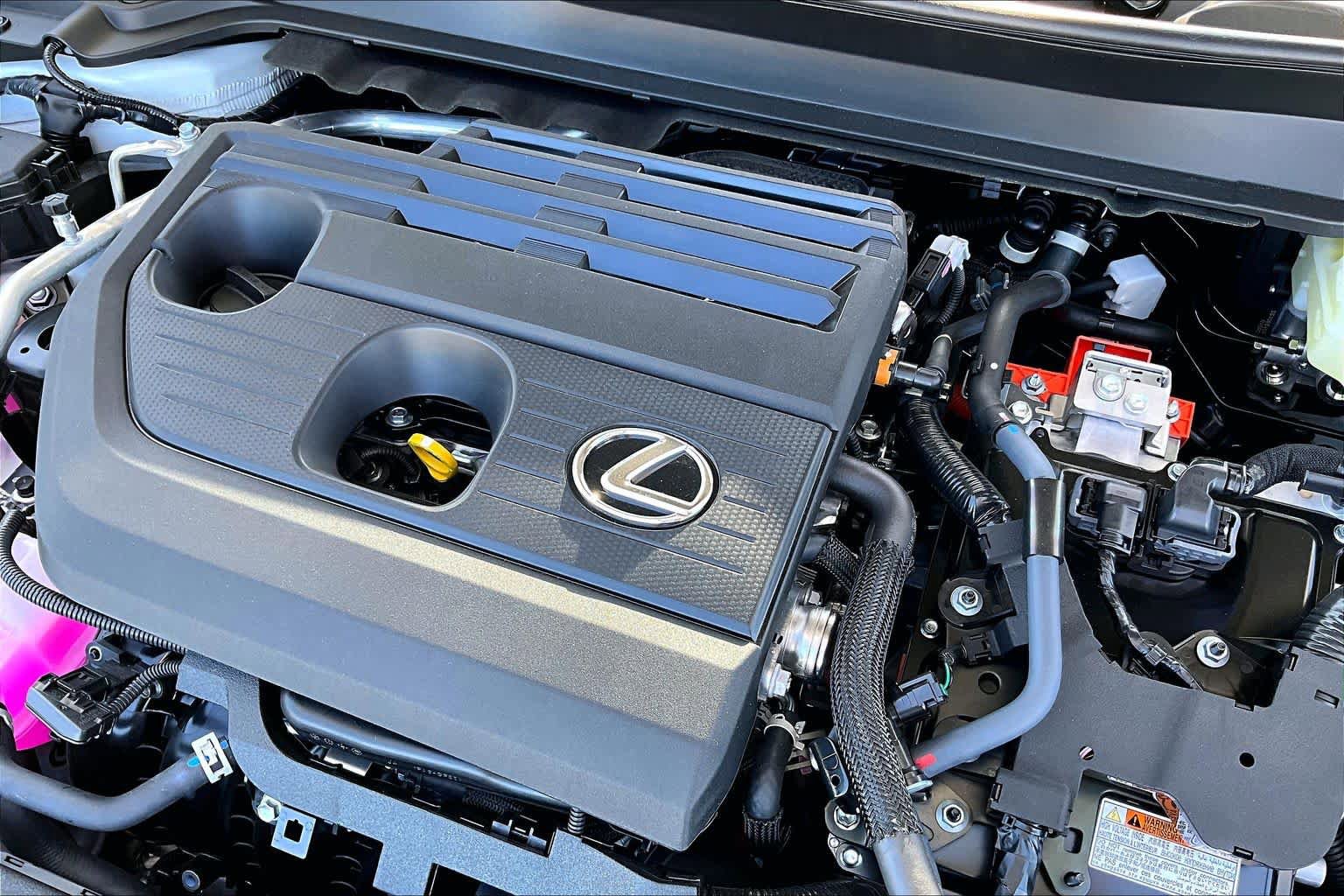 New 2026 Lexus UX 300h FWD image 18