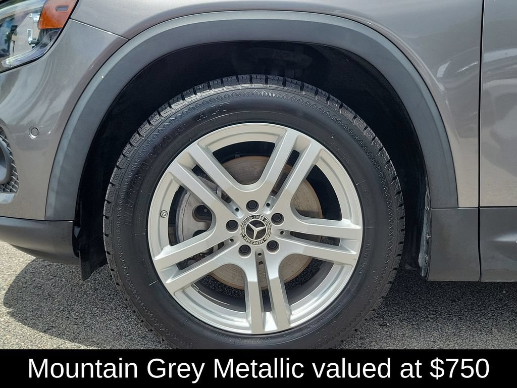 Used 2023 Mercedes-Benz GLB 250 4MATIC w/ Premium Package image 7