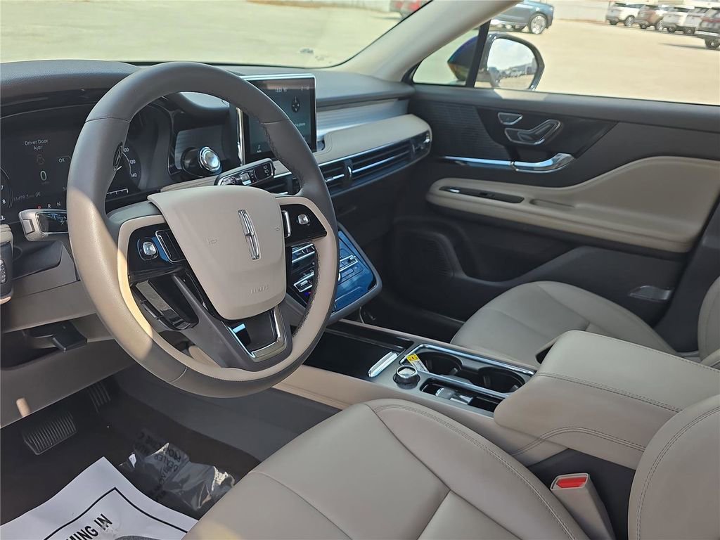 Used 2022 Lincoln Corsair FWD image 16