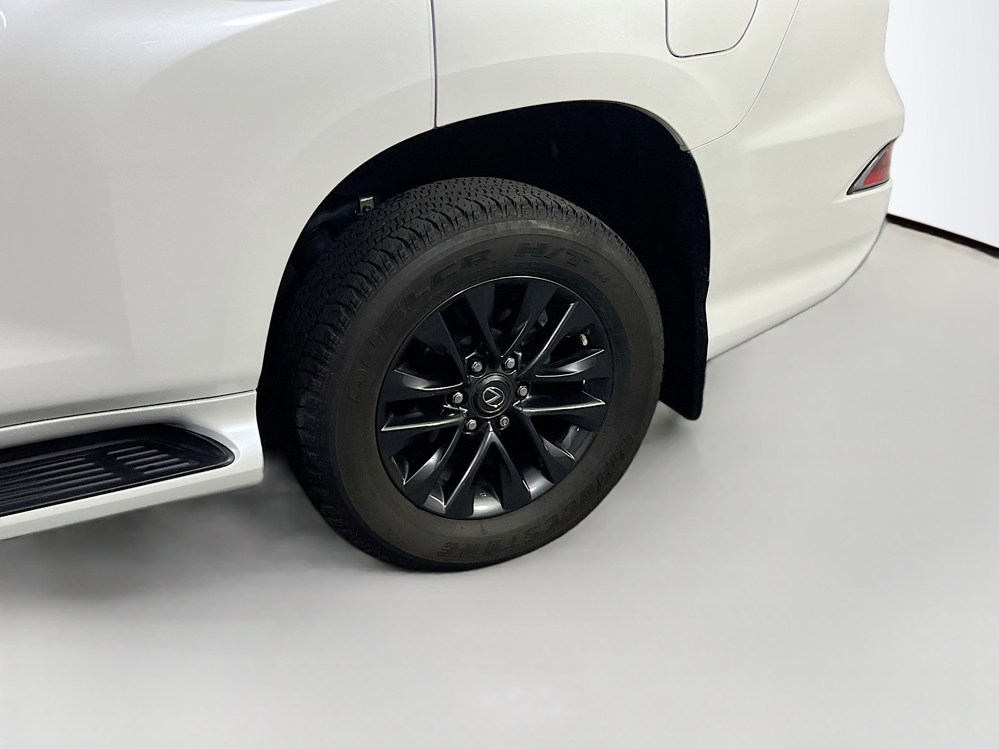 Used 2023 Lexus GX 460 Premium w/ Premium Plus Package image 32