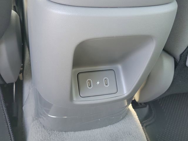 New 2026 Hyundai Elantra Sport FWD image 21