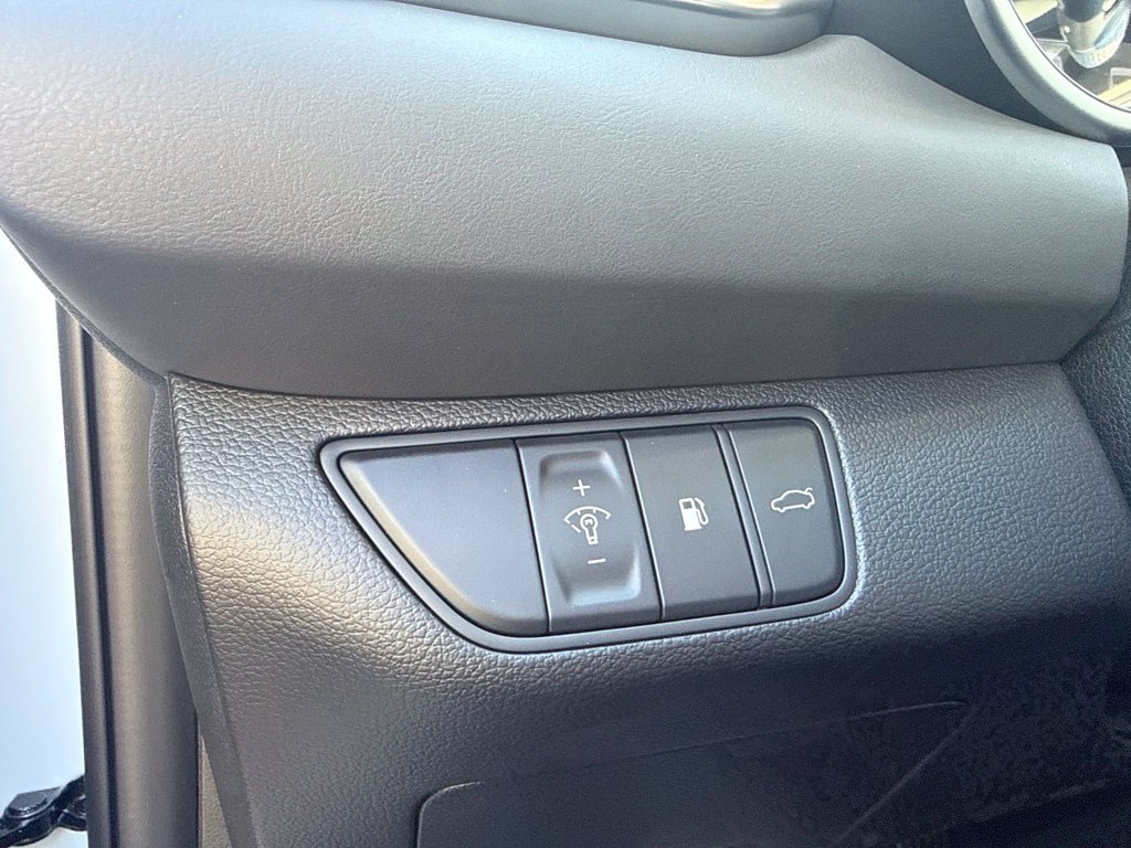 New 2027 Genesis G70 2.5T AWD/4WD image 12
