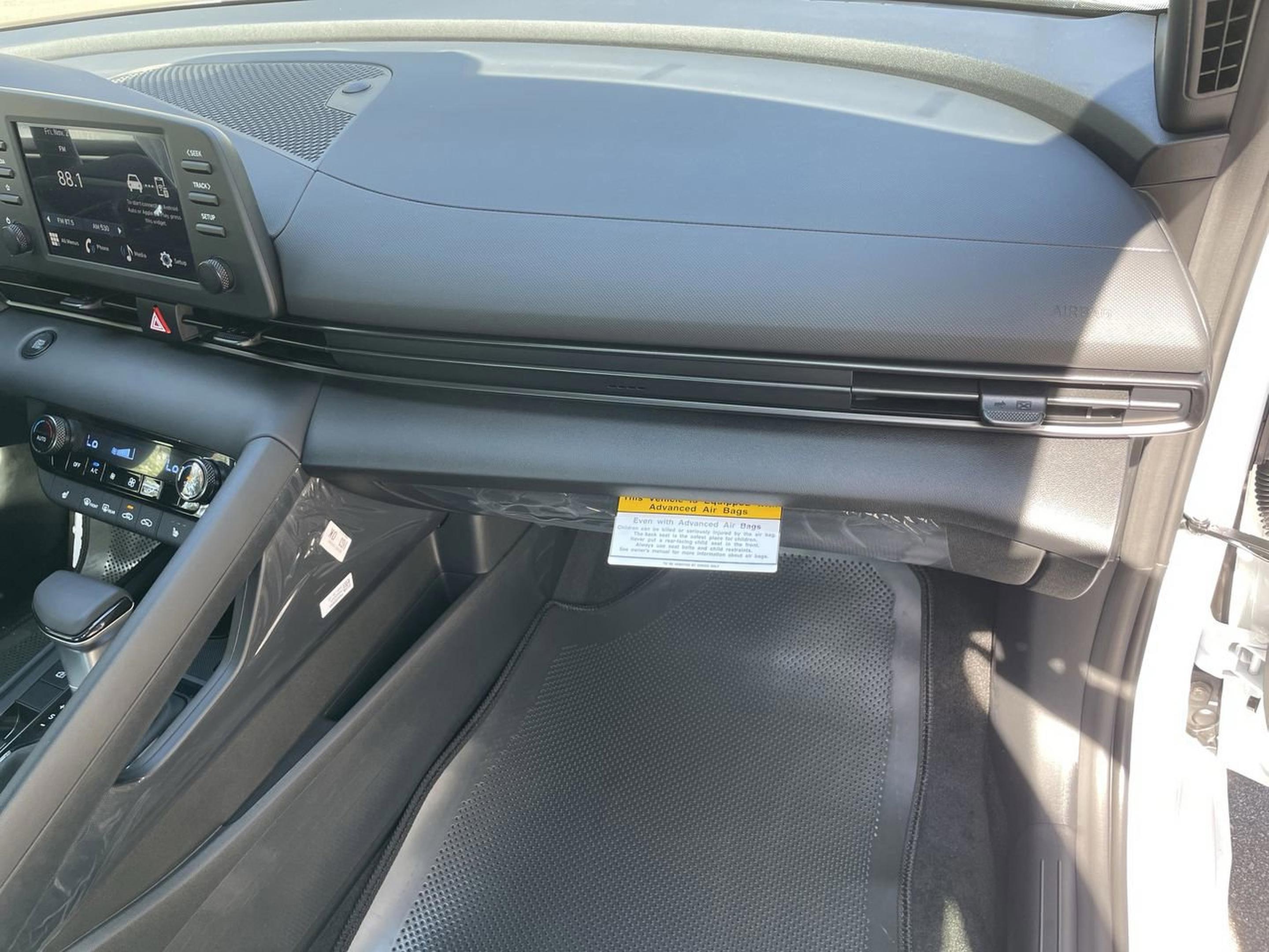 New 2026 Hyundai Elantra SEL Sport image 21