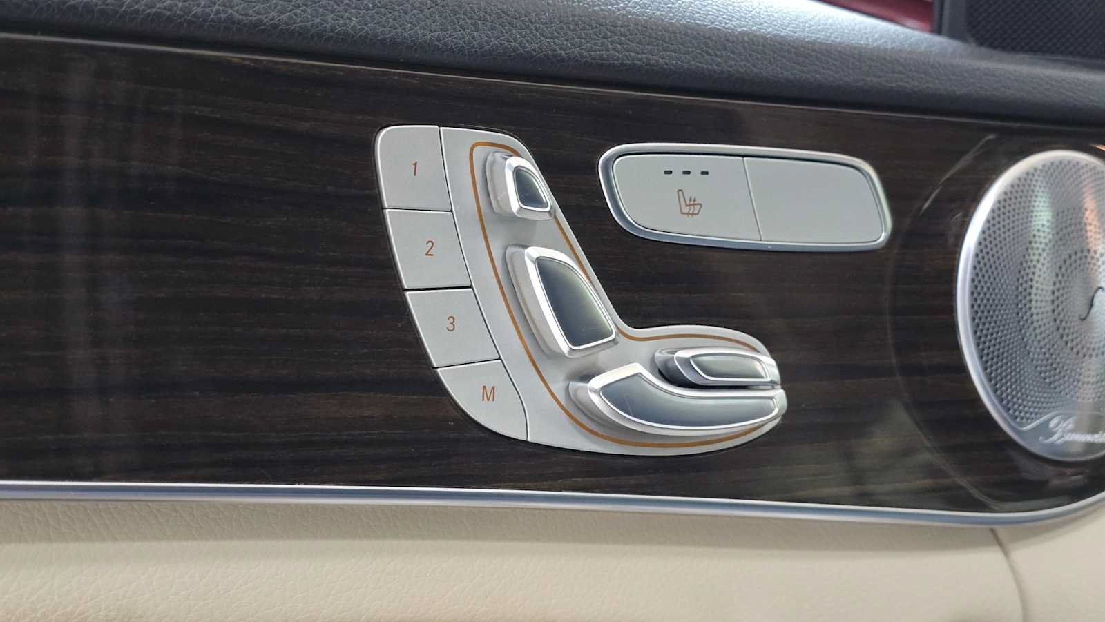 Certified 2016 Mercedes-Benz C 300 4MATIC Sedan image 23
