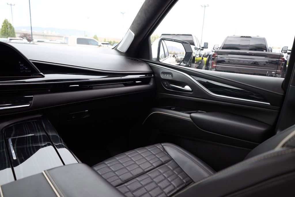Used 2023 Cadillac Escalade V AWD/4WD image 24