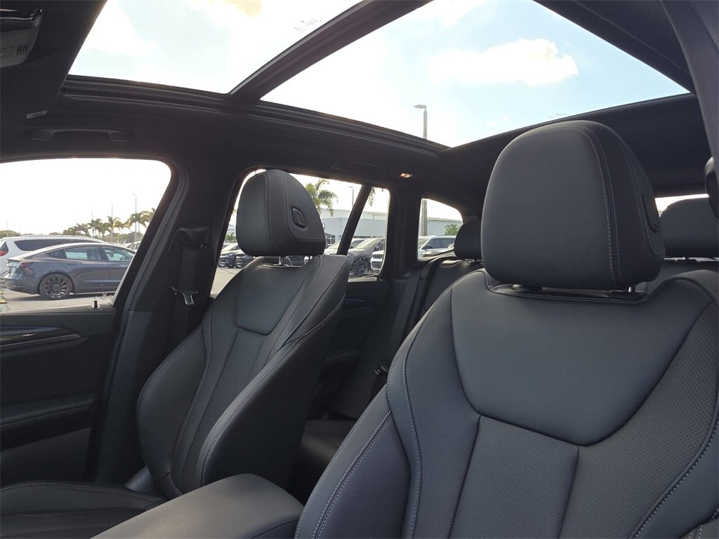 Used 2023 BMW X3 M40i w/ Premium Package image 22