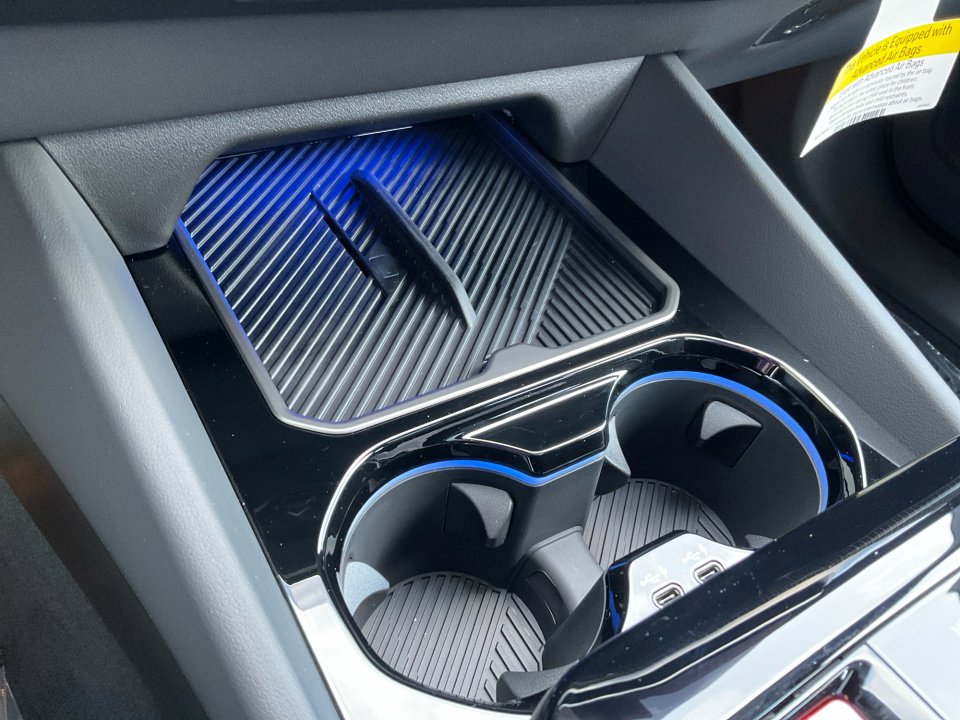 Used 2026 BMW M5 w/ Executive Package image 16