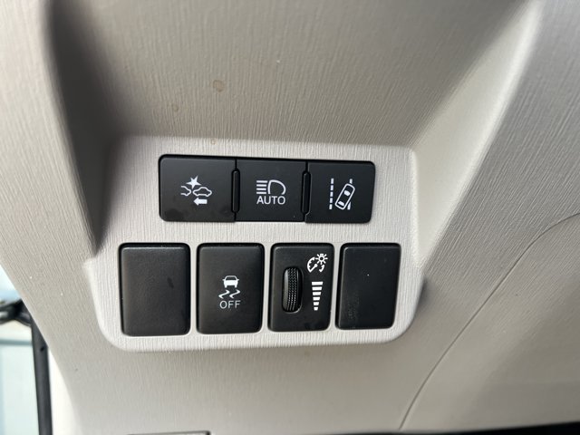 Used 2017 Toyota Prius V Five w/ Advanced Technology Package FWD image 32