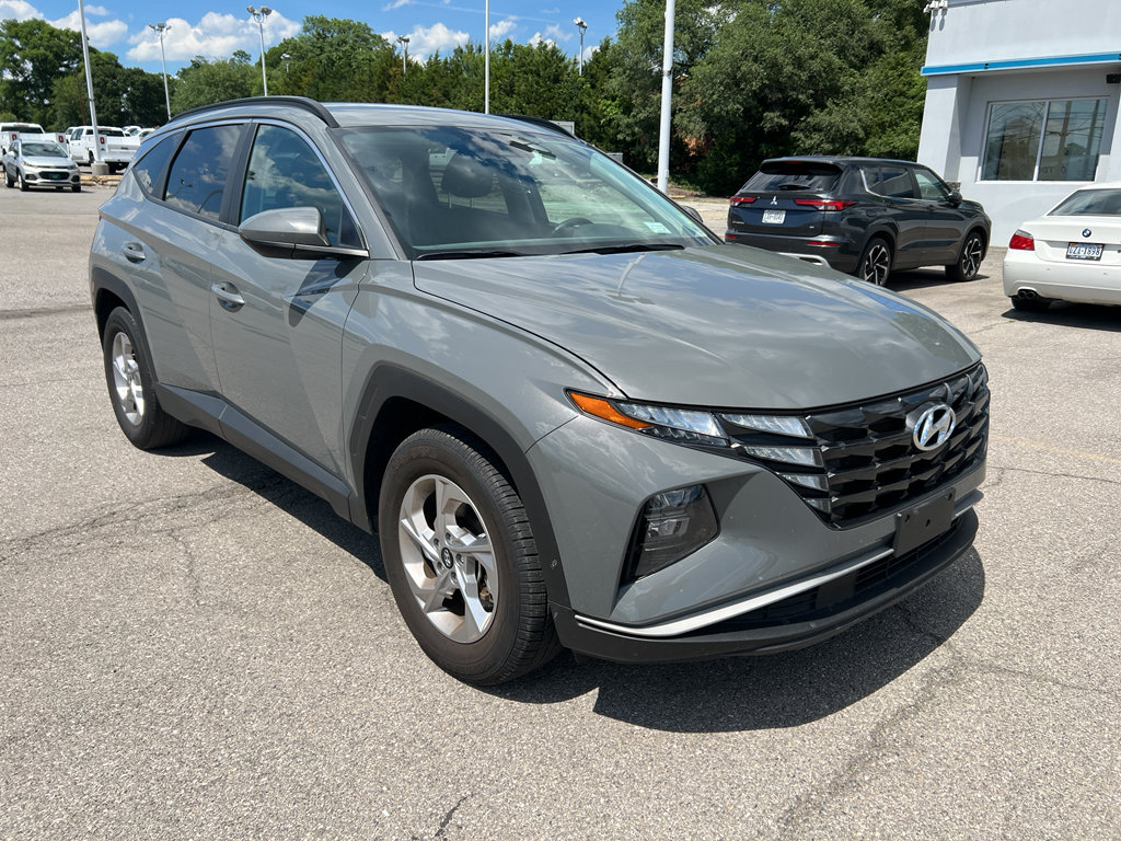 Used 2024 Hyundai Tucson SEL FWD image 2