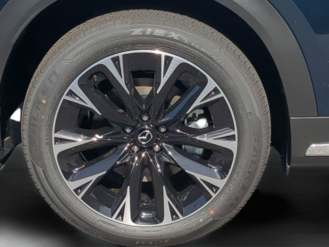 Certified 2025 MAZDA CX-90 Plug-In Hybrid w/ Premium Plus AWD/4WD image 26