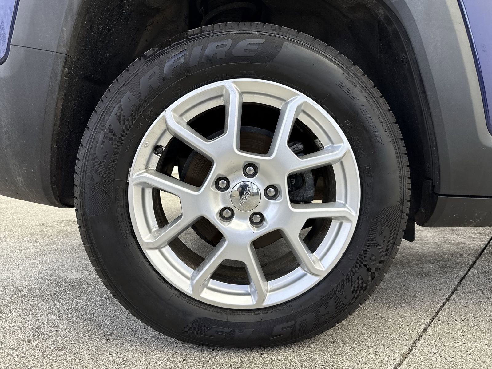 Used 2020 Jeep Renegade Latitude w/ UConnect 8.4 Nav Group image 41