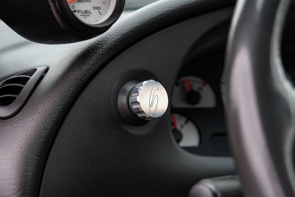 Used 2004 Ford Mustang Cobra image 27