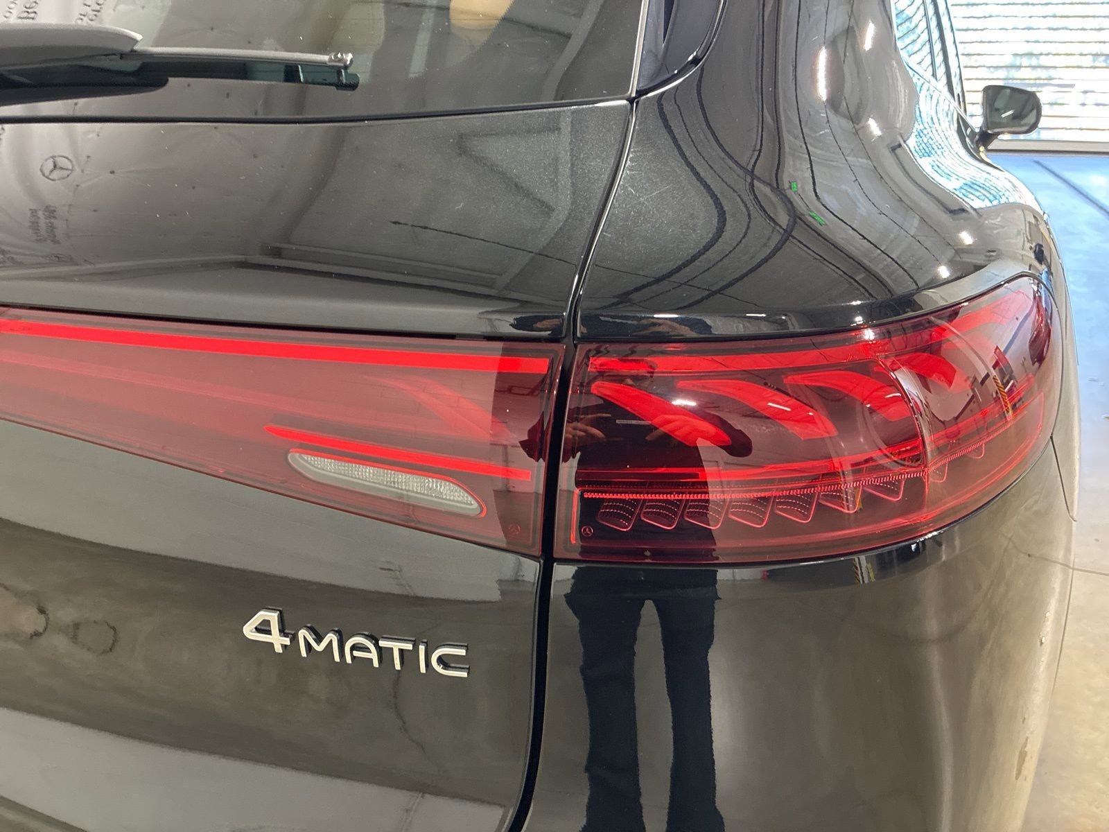 Used 2023 Mercedes-Benz EQS 580 4MATIC SUV image 9