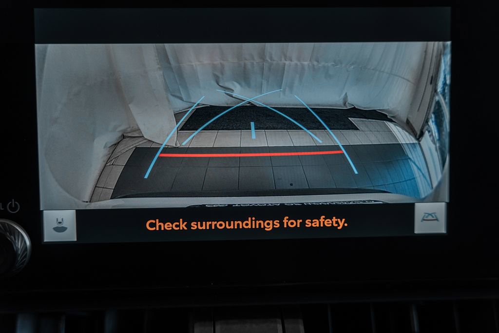 Used 2025 Toyota RAV4 XLE image 36