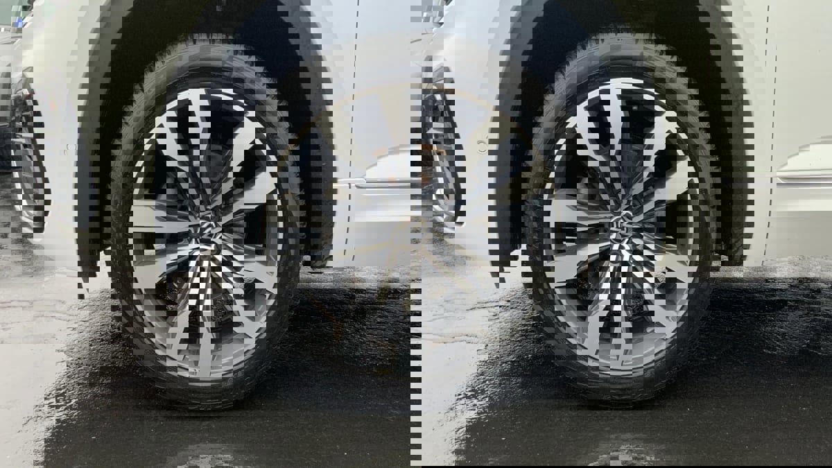 Used 2022 Volkswagen Atlas SEL Premium image 30