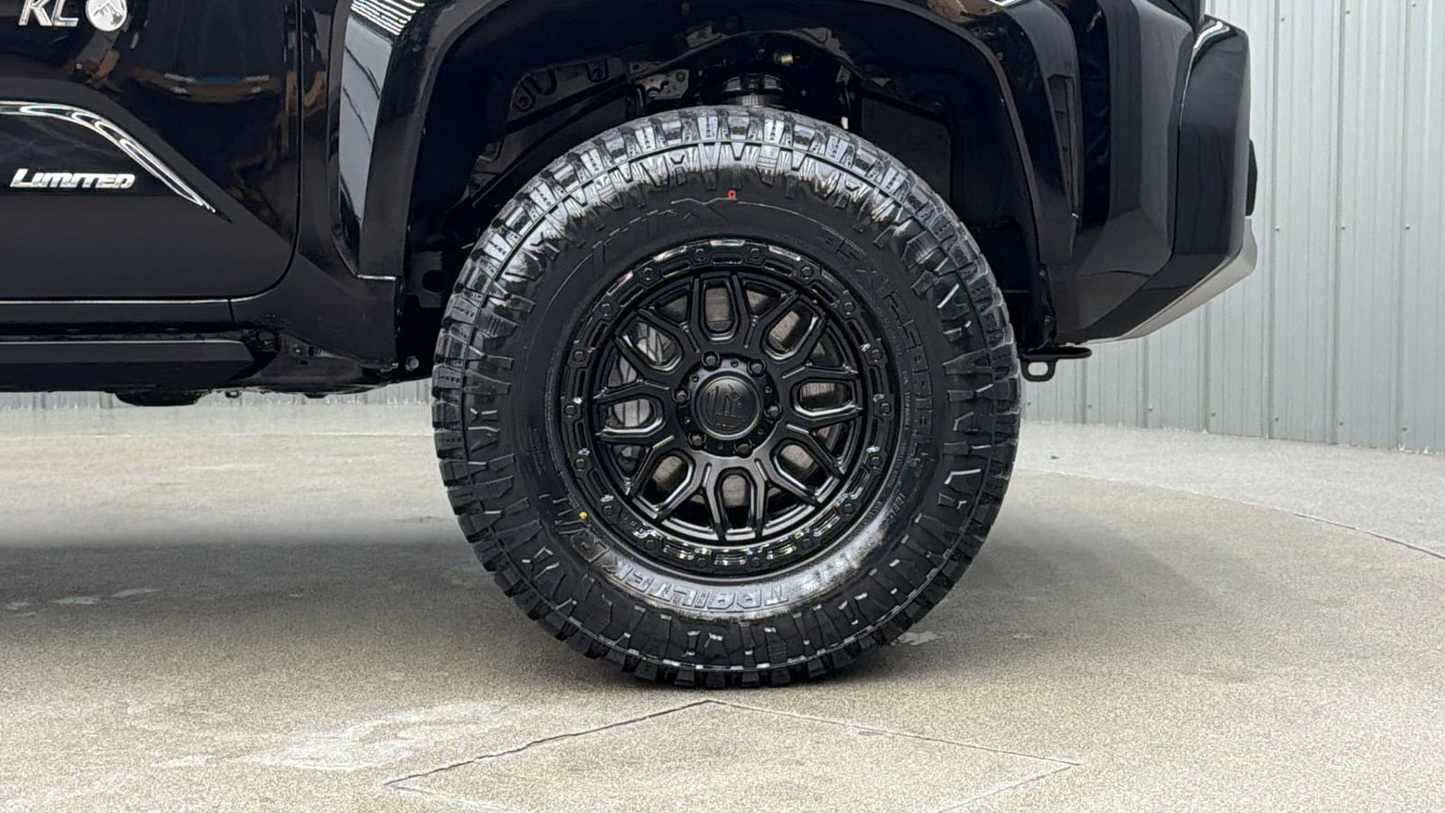 Used 2026 Toyota 4Runner Limited w/ Tow Technology Package AWD/4WD image 11