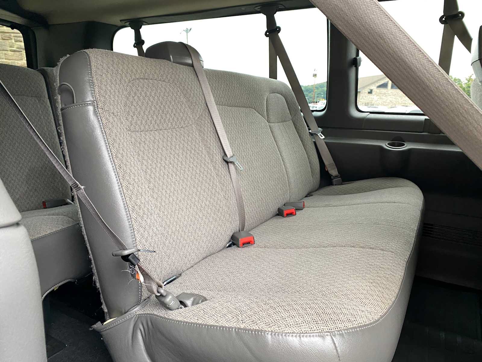 Used 2025 Chevrolet Express 3500 LT w/ LT Preferred Equipment Group RWD image 24