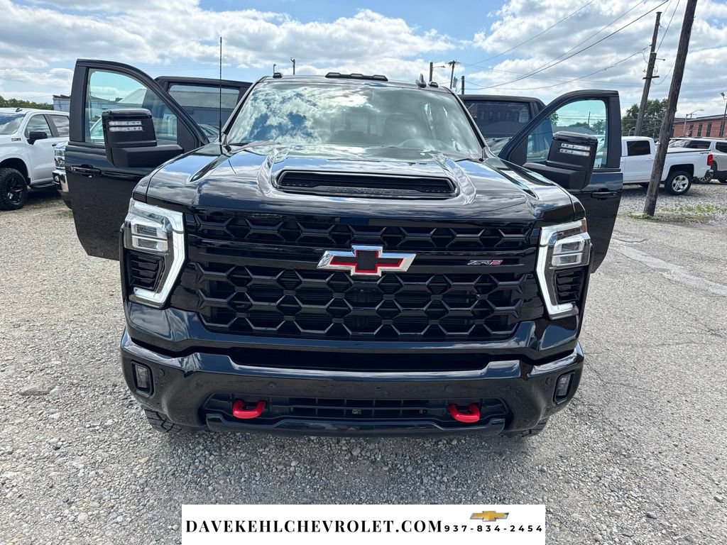 Used 2025 Chevrolet Silverado 2500 ZR2 AWD/4WD image 36