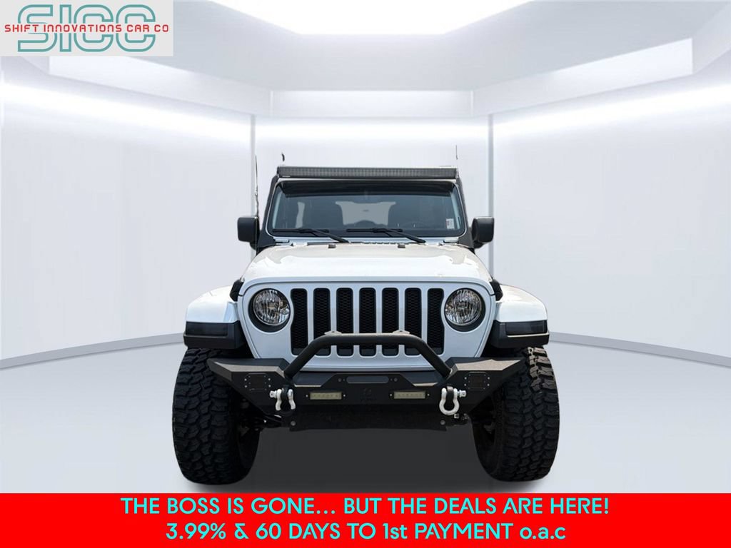 Used 2019 Jeep Wrangler Unlimited Sahara AWD/4WD image 2