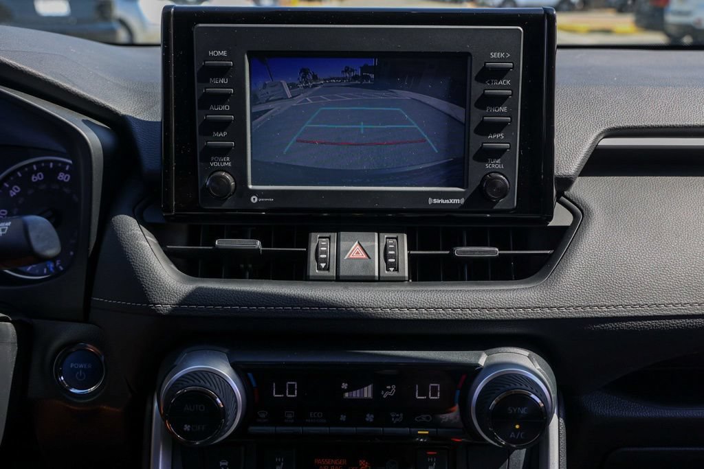 Used 2022 Toyota RAV4 XLE Premium AWD/4WD image 31