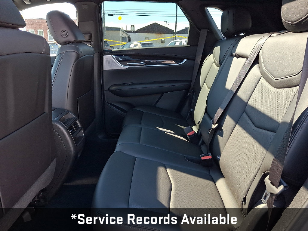 Used 2022 Cadillac XT5 Premium Luxury w/ Technology Package AWD/4WD image 13