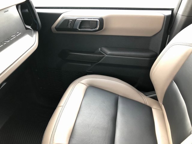 Used 2024 Ford Bronco Wildtrak image 15