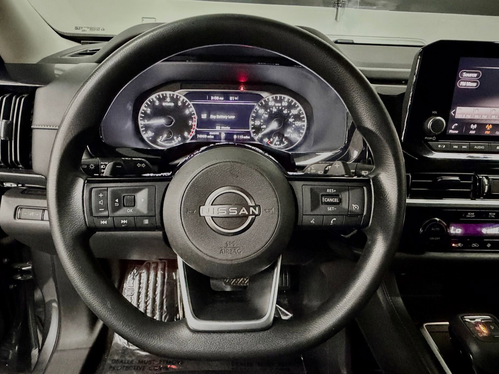 Used 2022 Nissan Pathfinder S FWD image 24