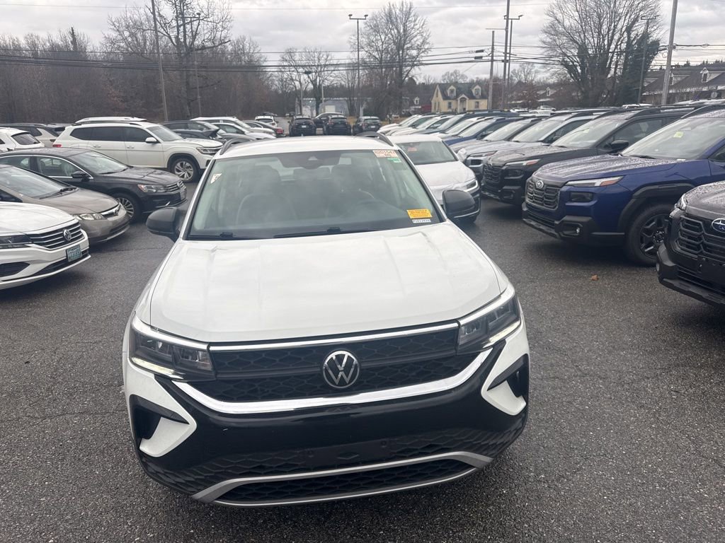 Used 2022 Volkswagen Taos S w/ IQ Drive S Package image 2