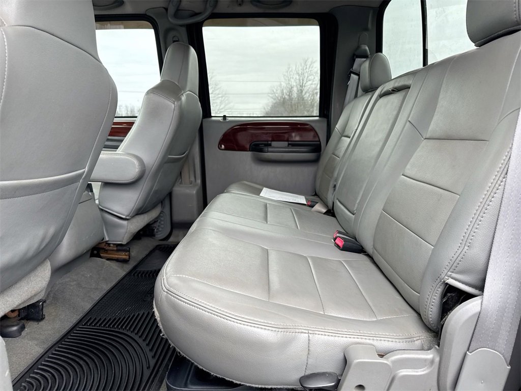 Used 2005 Ford F250 Lariat image 22