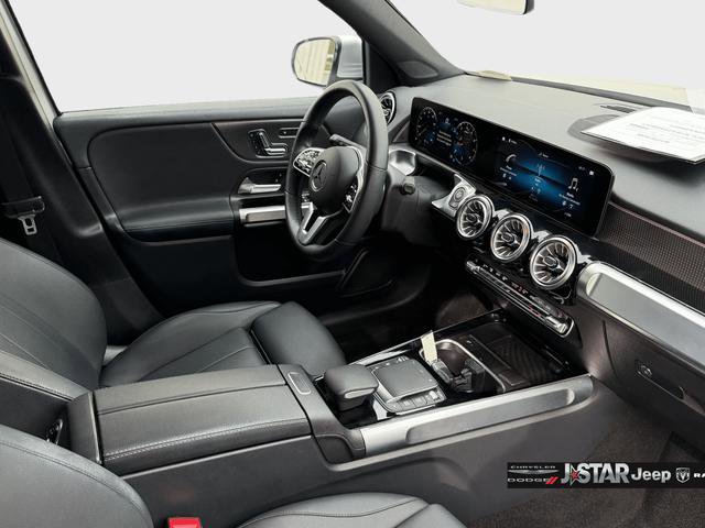 Used 2022 Mercedes-Benz GLB 250 4MATIC w/ Premium Package Lite image 15