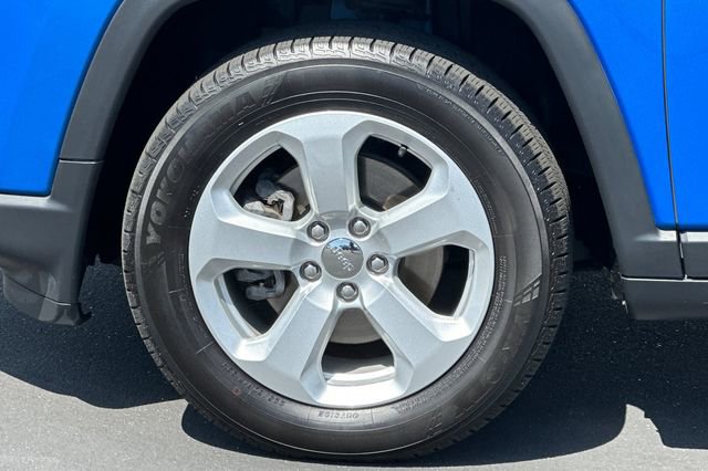 Used 2019 Jeep Compass Latitude w/ Popular Equipment Group FWD image 30