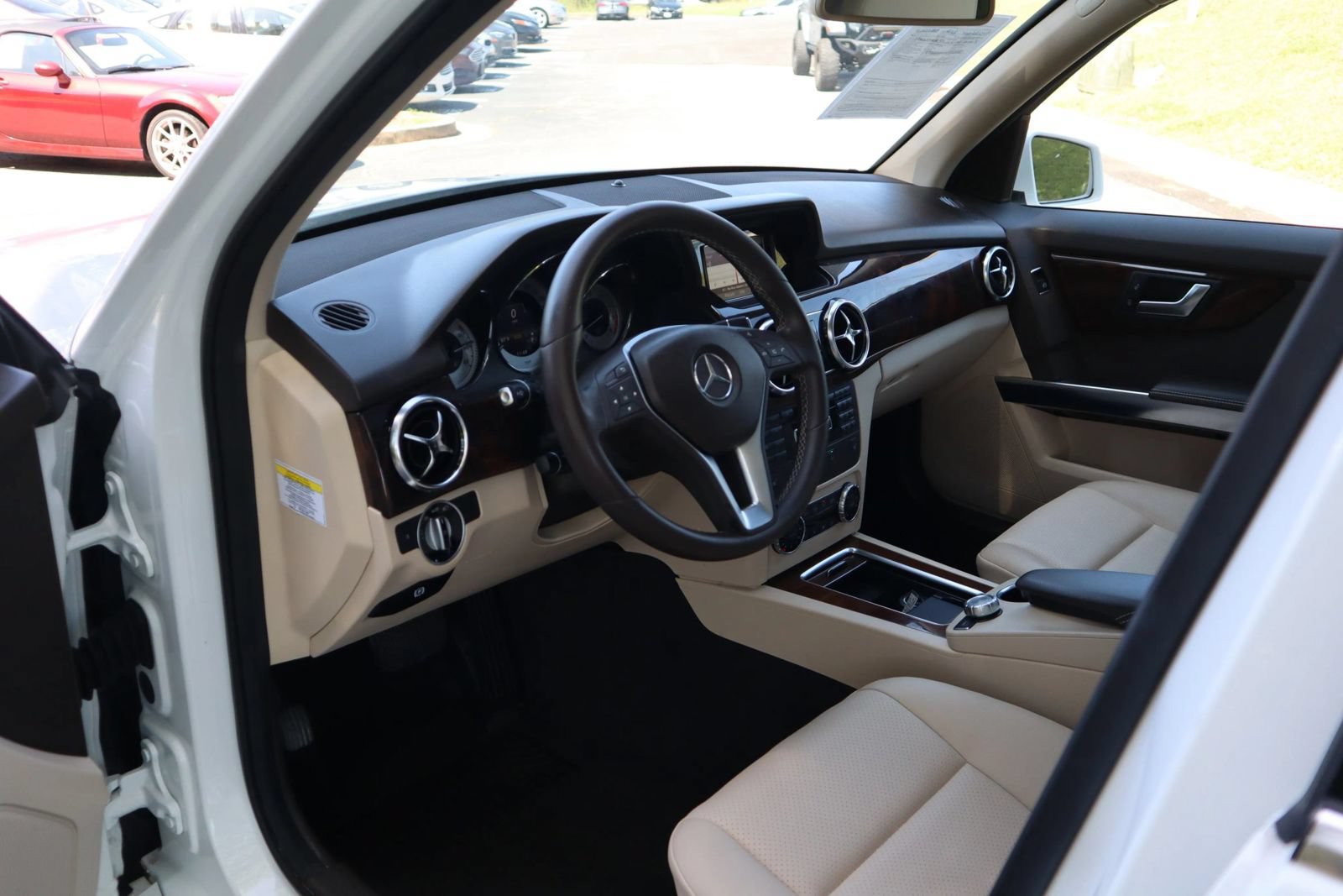 Used 2013 Mercedes-Benz GLK 350 2WD image 8