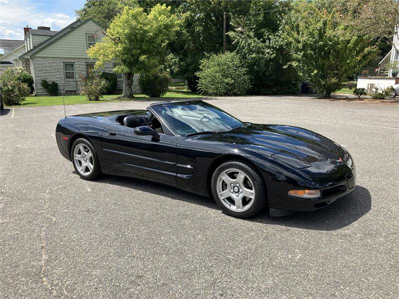 Used 1998 Chevrolet Corvette Convertible image 7