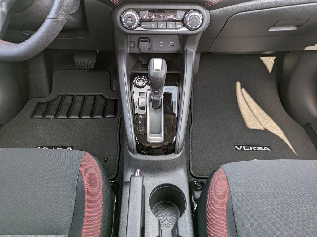 New 2025 Nissan Versa SR w/ Trunk Package image 18