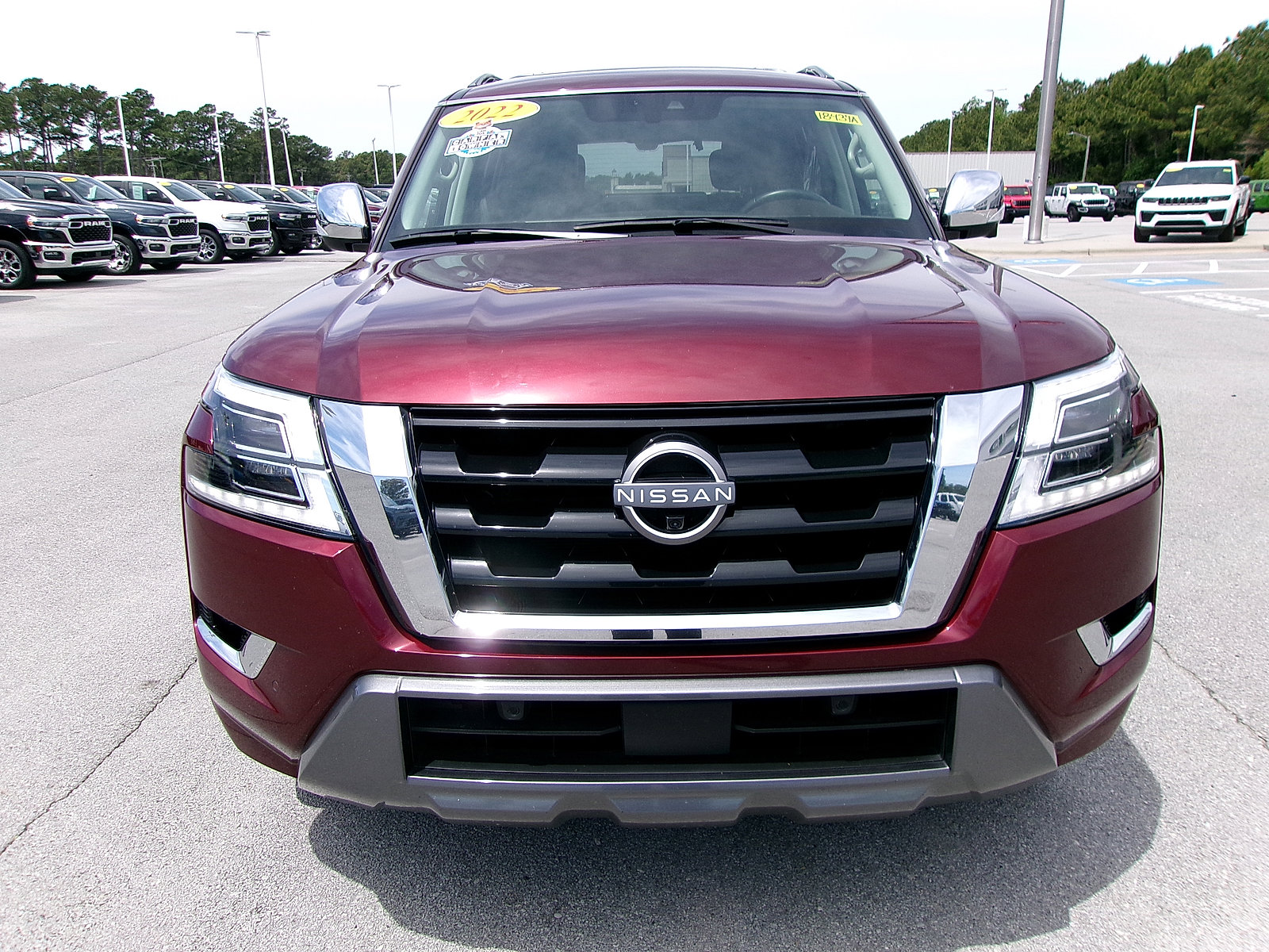 Used 2022 Nissan Armada Platinum w/ Captain's Chairs Package AWD/4WD image 4