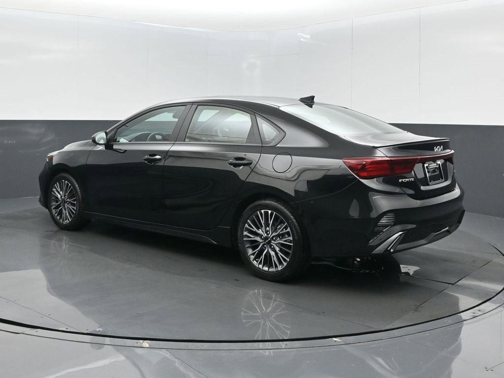 Used 2024 Kia Forte GT-Line w/ GT-Line Premium Package image 16