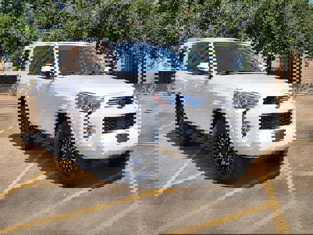 Used 2021 Toyota 4Runner SR5 Premium w/ Moonroof Package