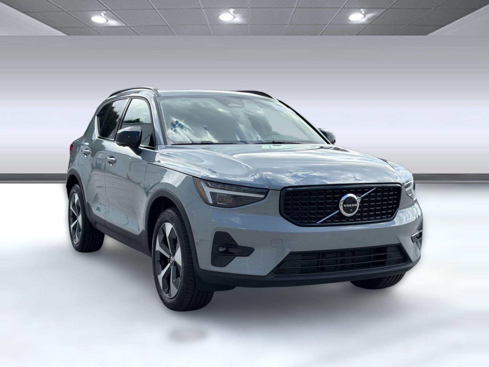 New 2026 Volvo XC40 B5 Plus w/ Protection Package Premier AWD/4WD image 7