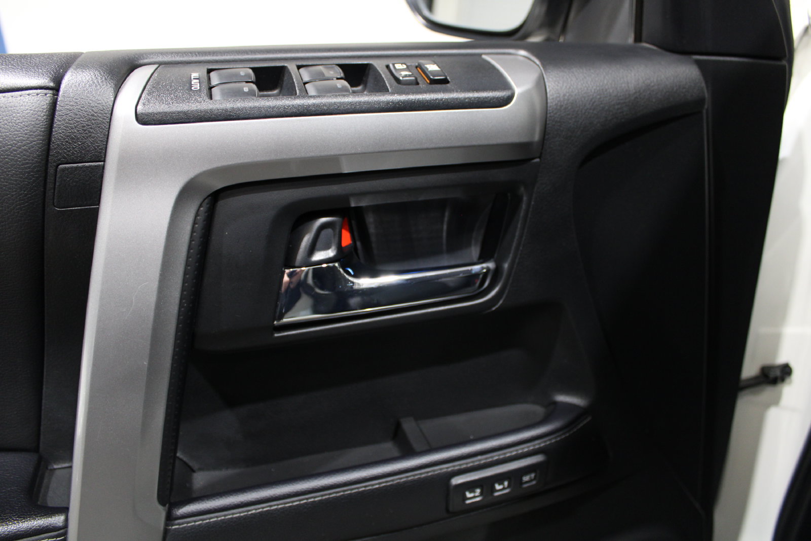 Used 2023 Toyota 4Runner Limited AWD/4WD image 21