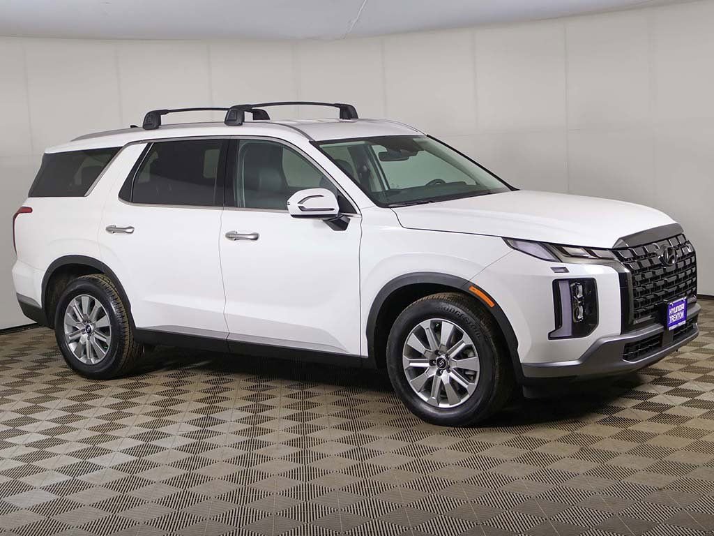 Used 2023 Hyundai Palisade SEL image 2