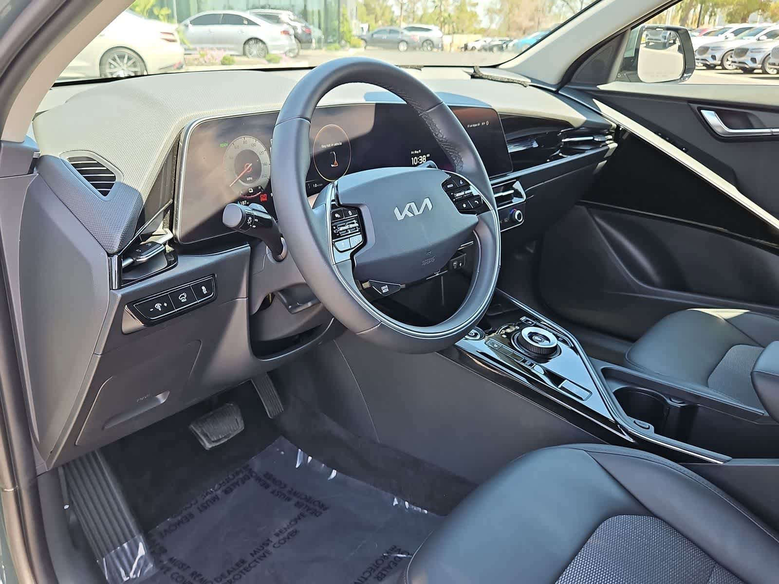 Used 2025 Kia Niro Wind FWD image 10