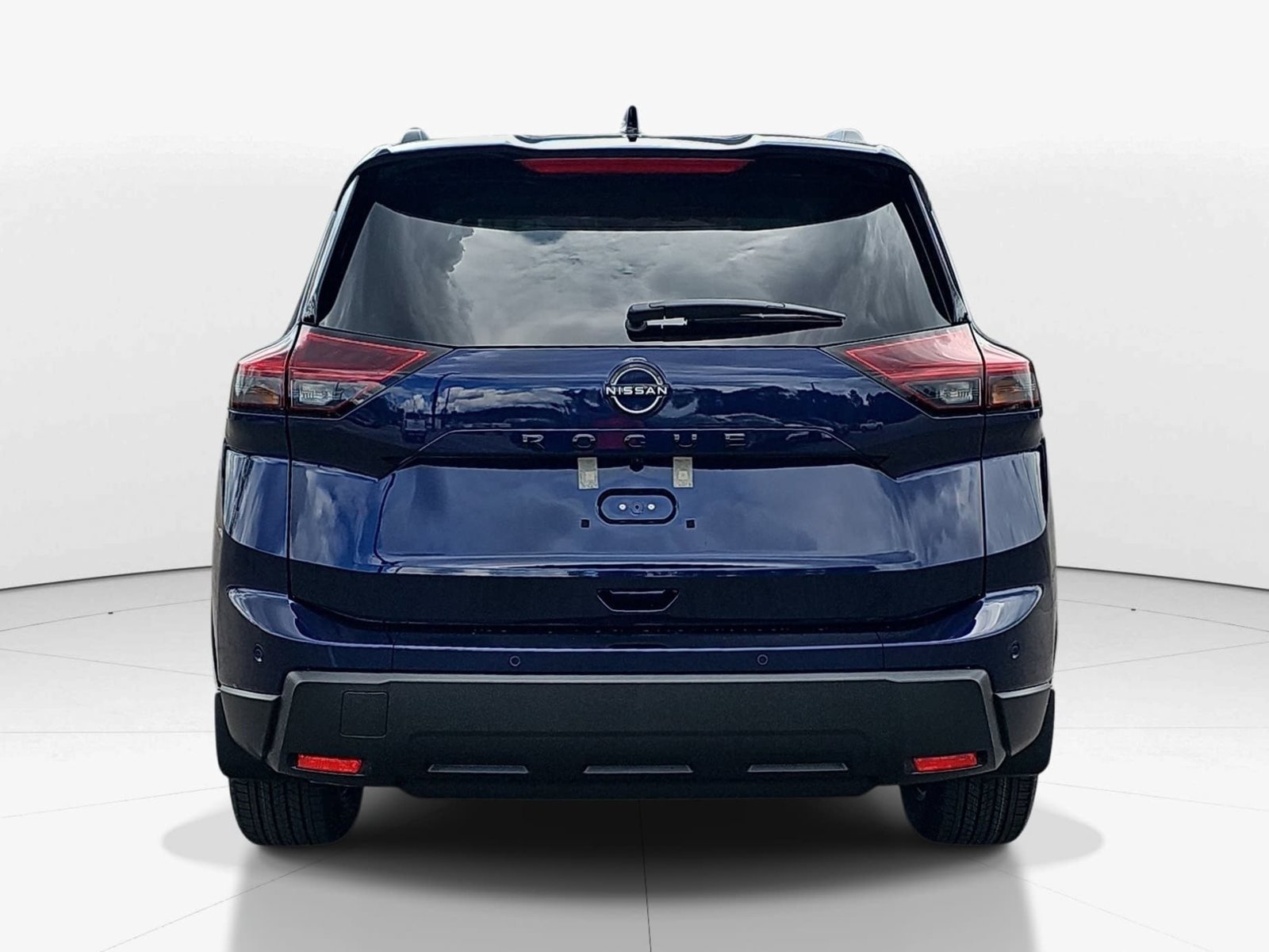 New 2027 Nissan Rogue Dark Armor FWD image 7