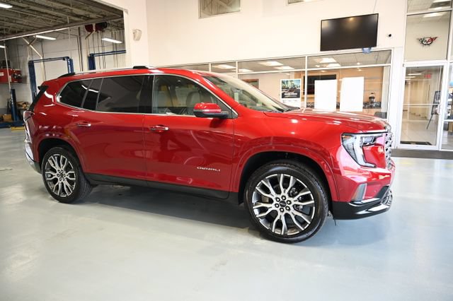 New 2026 GMC Acadia Denali Ultimate w/ LPO, Floor Liner Package AWD/4WD image 4