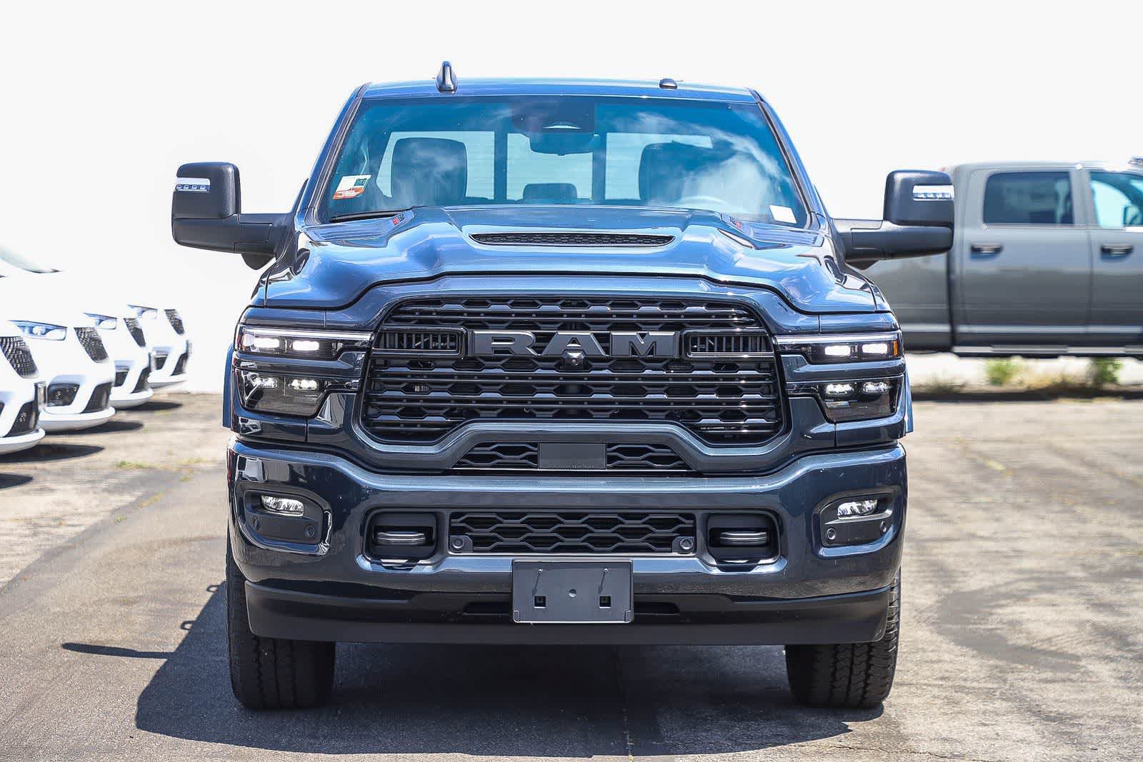 New 2026 RAM 2500 Limited AWD/4WD image 2