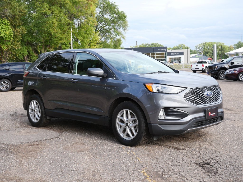 Used 2024 Ford Edge SEL w/ Convenience Package
